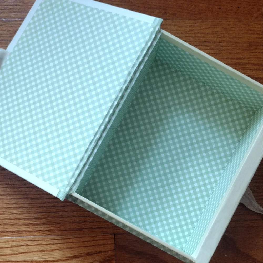 Marjolein Bastin by Hallmark Box with Yellow and Green Gingham and Bird Design